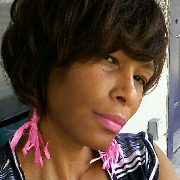 Sari Silk Ribbon Earings - Picture 4 of 4